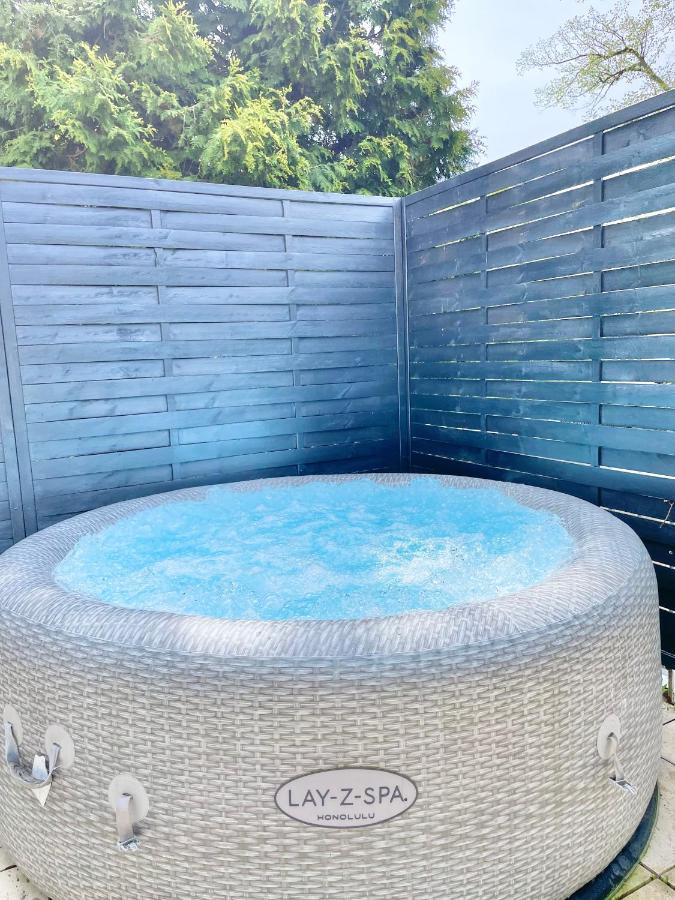 Whirlpool - Zentral - Designloft Mit Xxl Terrasse Apartment Wiesbaden Luaran gambar
