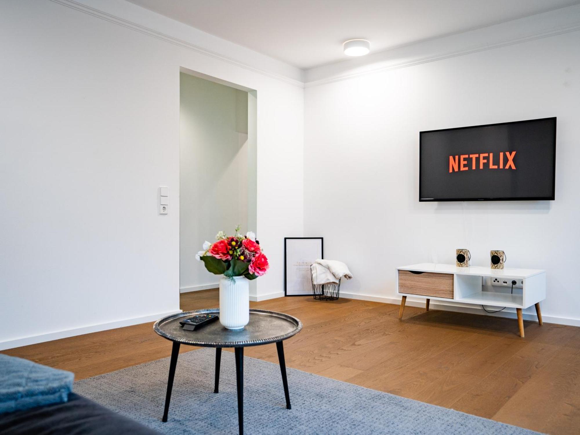 Whirlpool - Zentral - Designloft Mit Xxl Terrasse Apartment Wiesbaden Luaran gambar