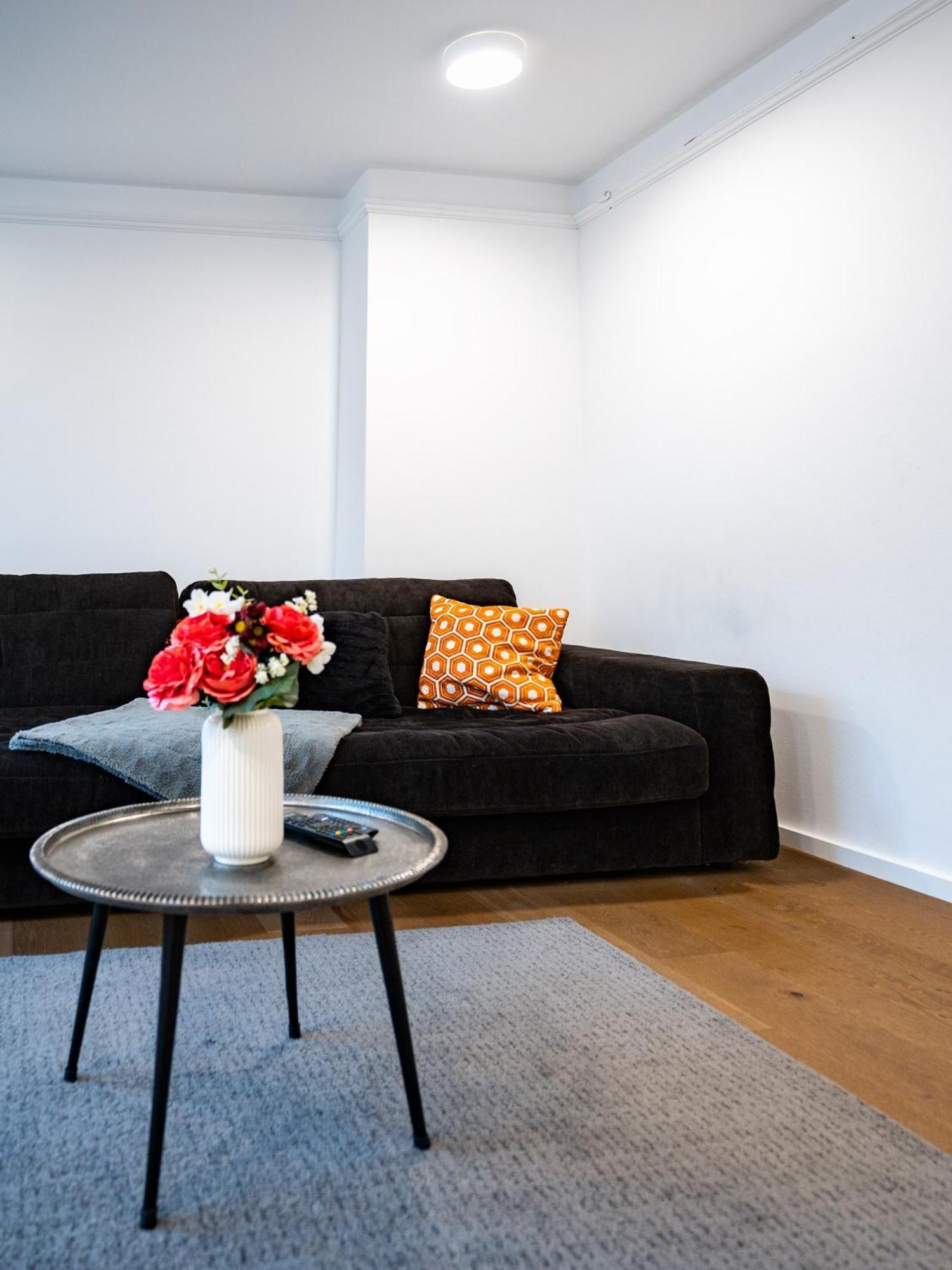 Whirlpool - Zentral - Designloft Mit Xxl Terrasse Apartment Wiesbaden Luaran gambar