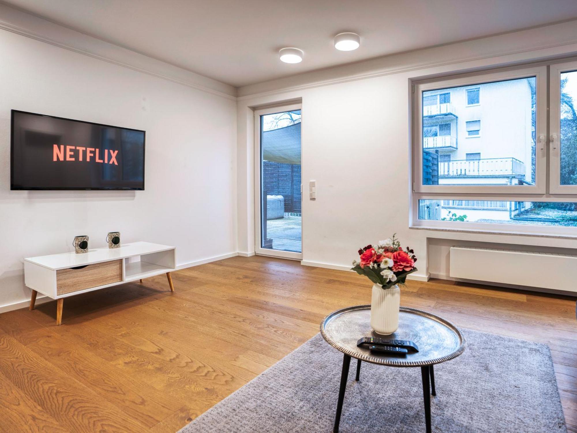Whirlpool - Zentral - Designloft Mit Xxl Terrasse Apartment Wiesbaden Luaran gambar