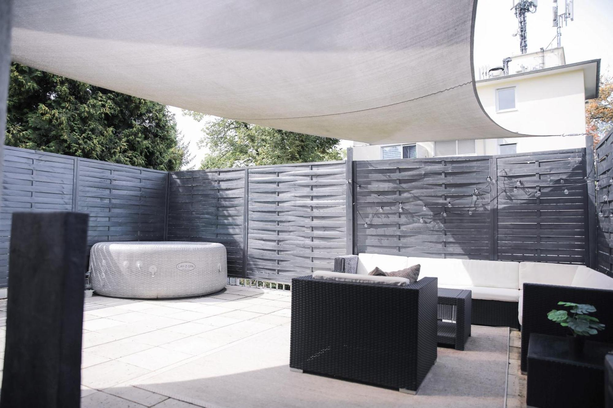 Whirlpool - Zentral - Designloft Mit Xxl Terrasse Apartment Wiesbaden Luaran gambar